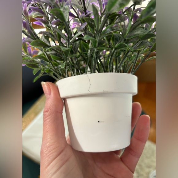 Potted Artificial Lilac Flowers - Picture 3 of 5